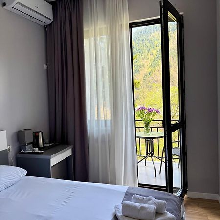Likani Home Боржоми Екстериор снимка