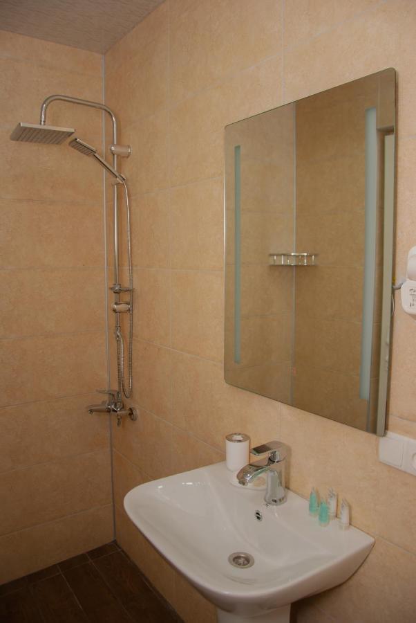 Likani Home Боржоми Екстериор снимка